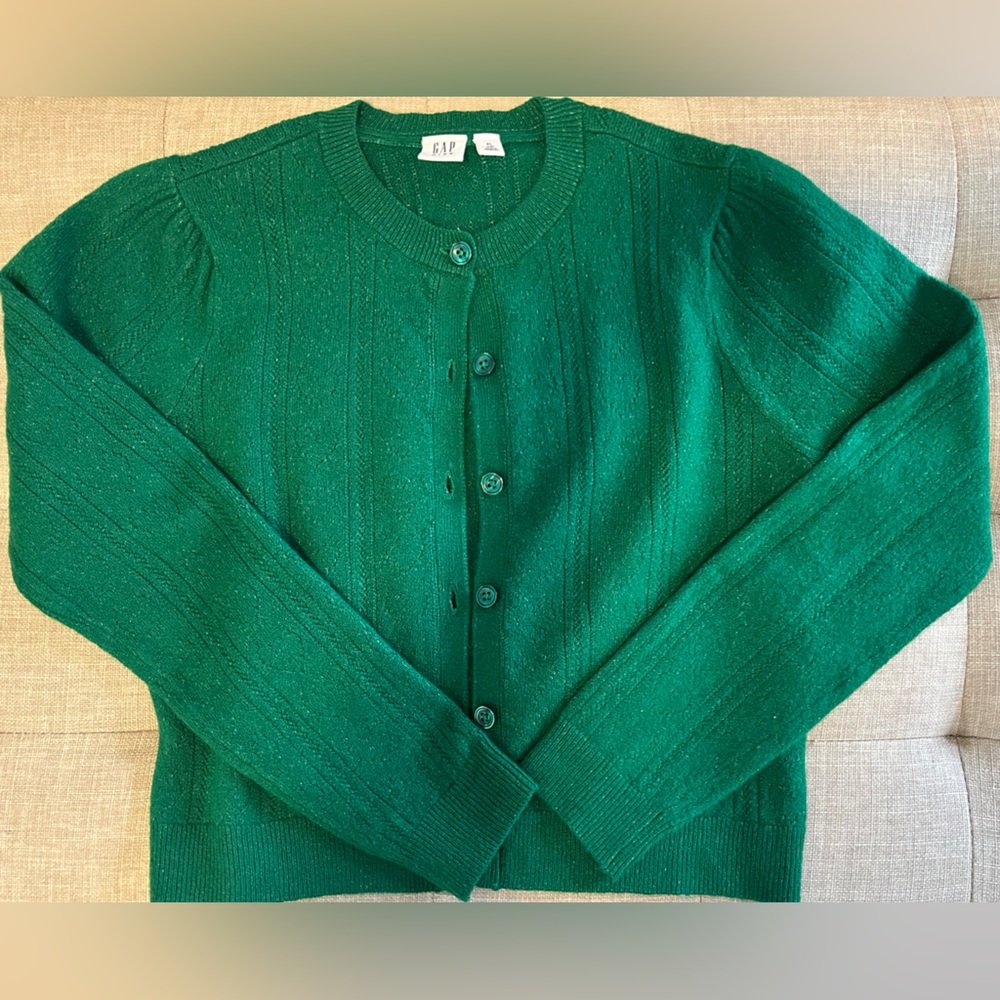 NWOT GAP Green Classic Sweater V-Neck Knit